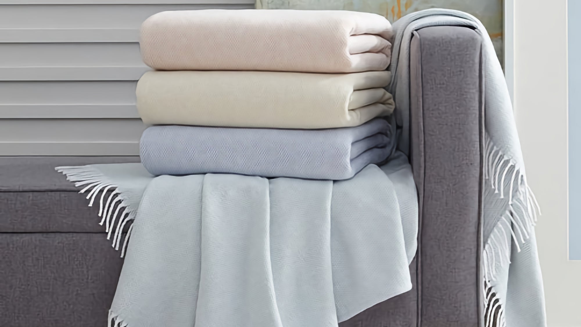 Throw Blanket Buyer's Guide: SFERRA Celine vs. SFERRA Terzo