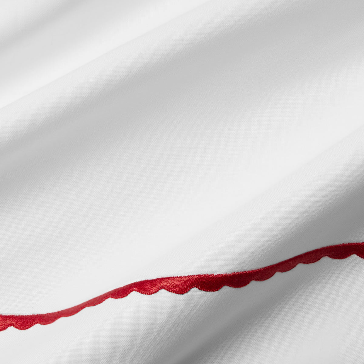 Texture of Sferra Pettine Bedding Collection White/Crimson