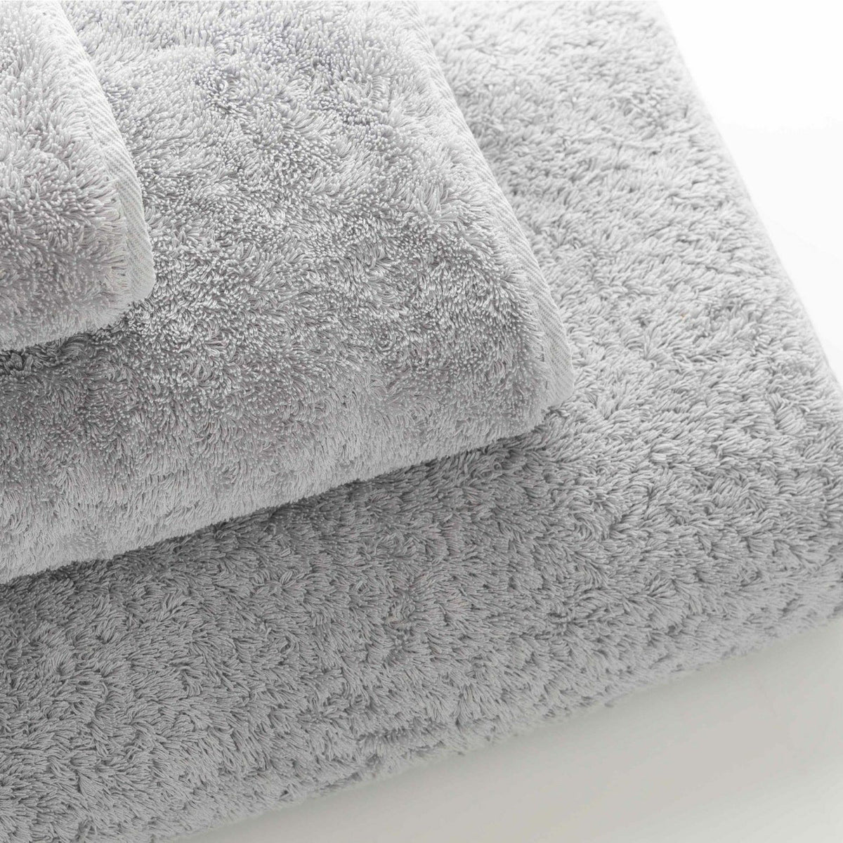 Graccioza Egoist Bath Towels Top Stack Silver Fine Linens 