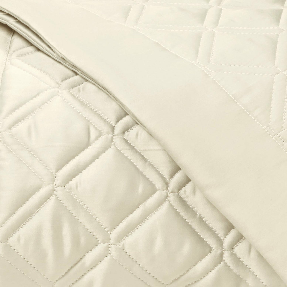 Home Treasures Renaissance Quilted Bedding Swatch Ivory Fine Linens