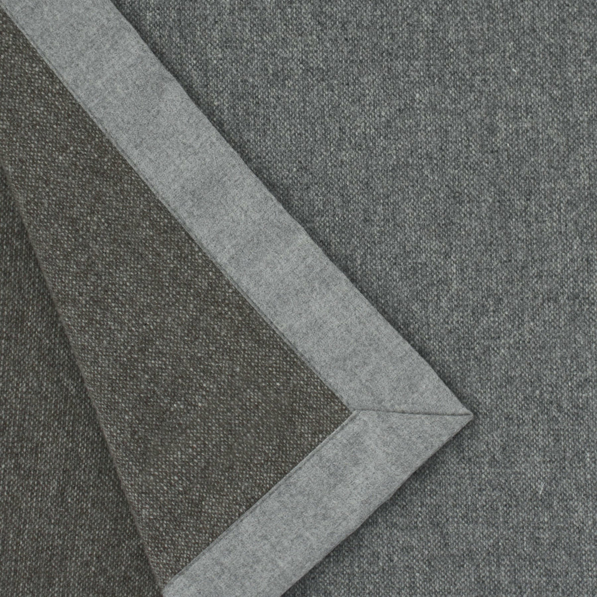 Sferra Nerino Swatch Grey/Walnut Fine Linens