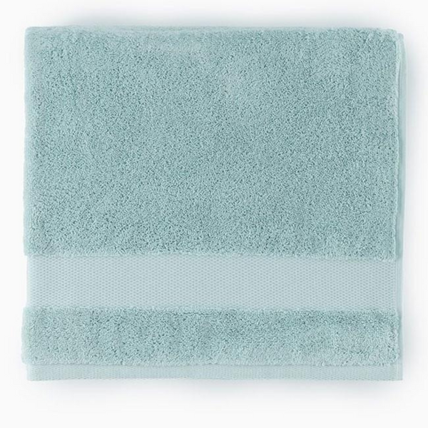 Aqua best sale colored towels