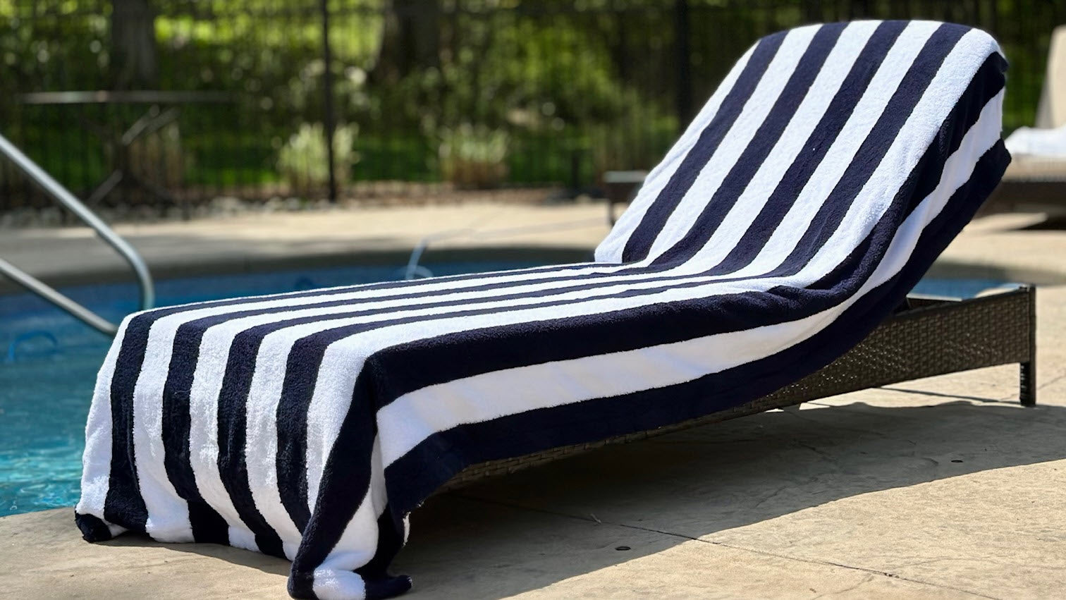 Transform Your Outdoor Furniture with ARLU Luxury Lounge Chair Towels