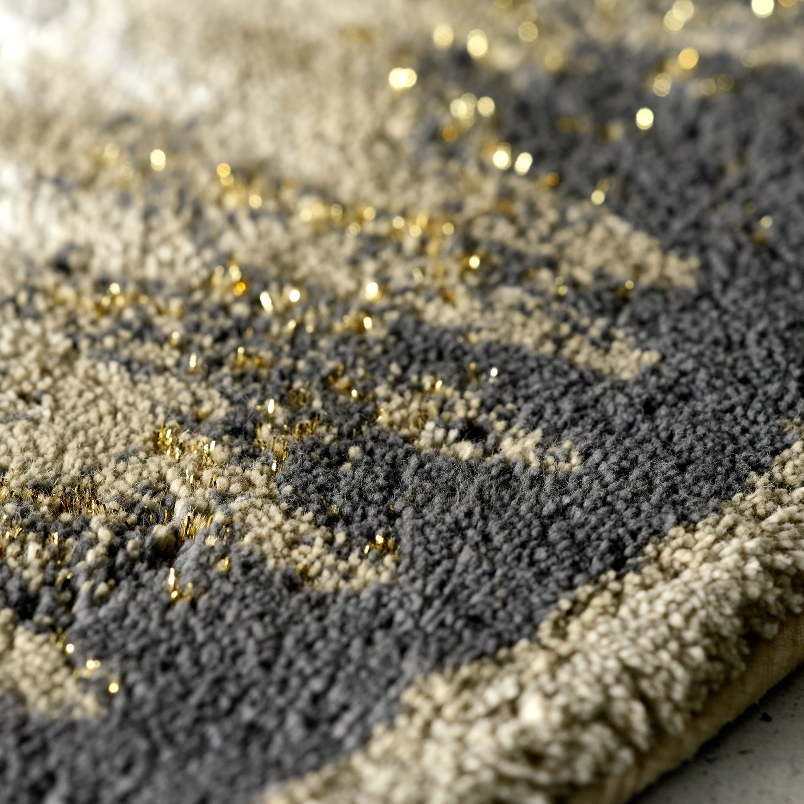 Taupe c...