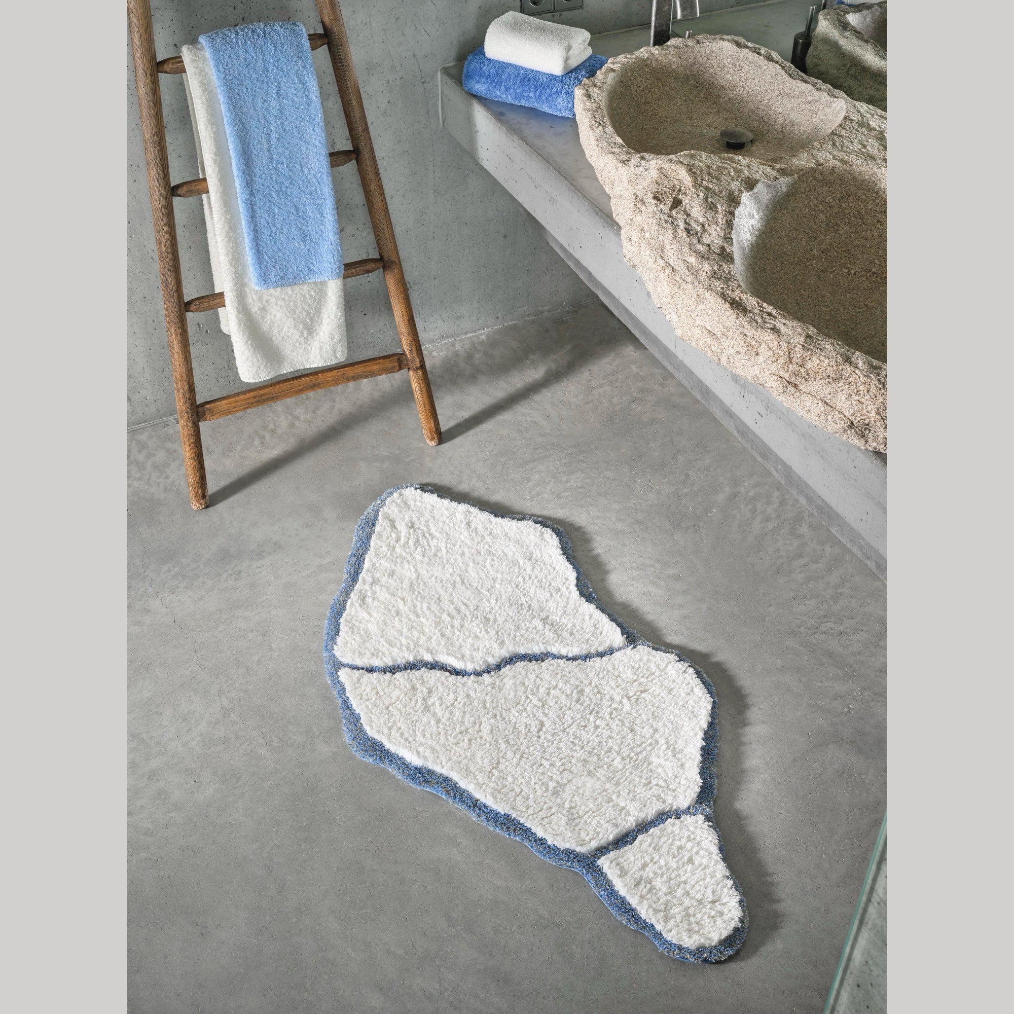 Abyss Habidecor Jess Bath Rug in Powder Blue (330) on Bath Floor