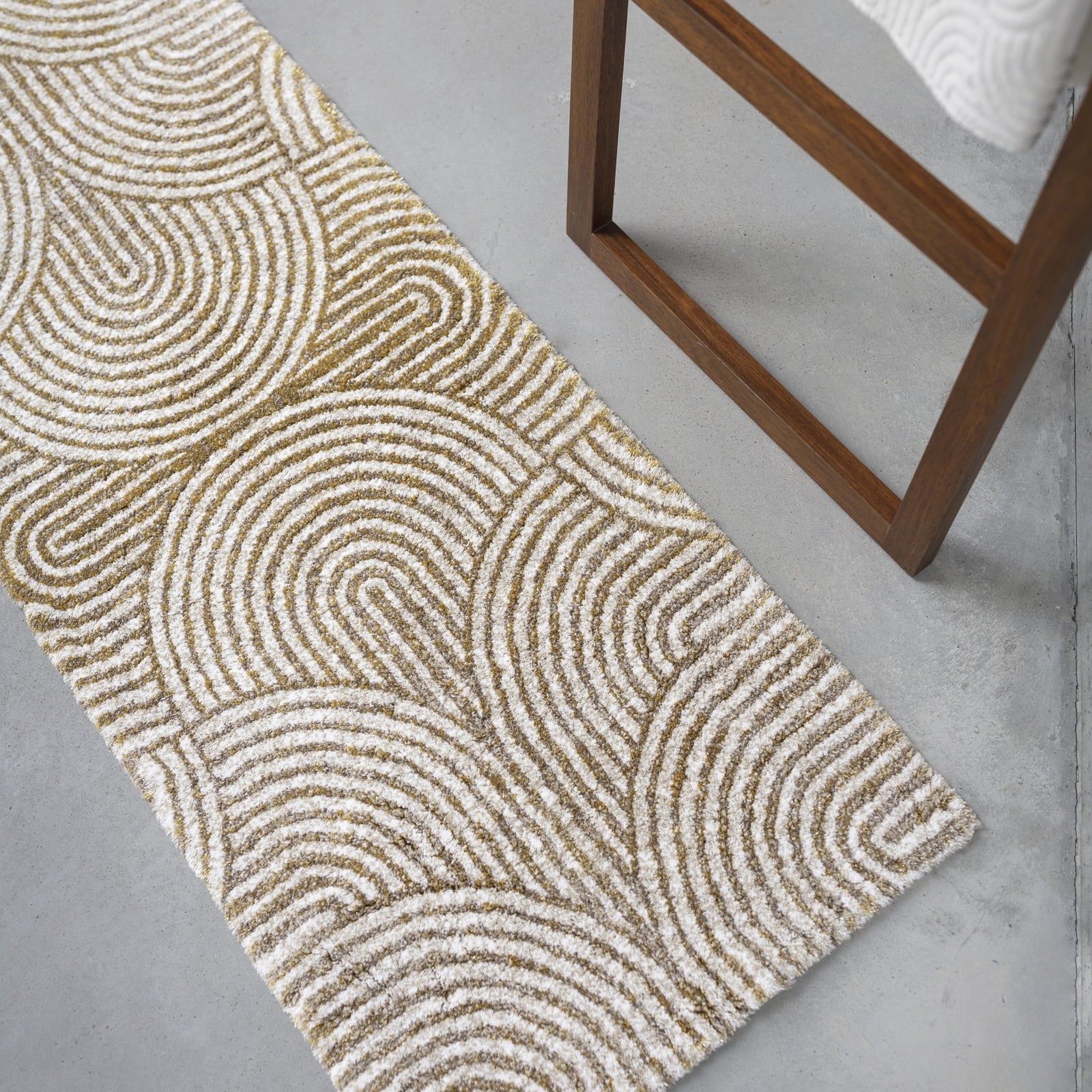 Lifestyle Shot of Abyss Habidecor Petal Bath Rug in Color Linen (770)