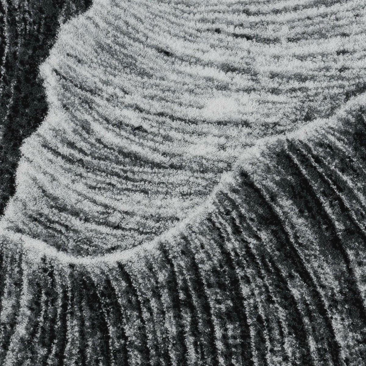 Fabric Closeup of Silver (900) Abyss Habidecor Yoji Bath Rug