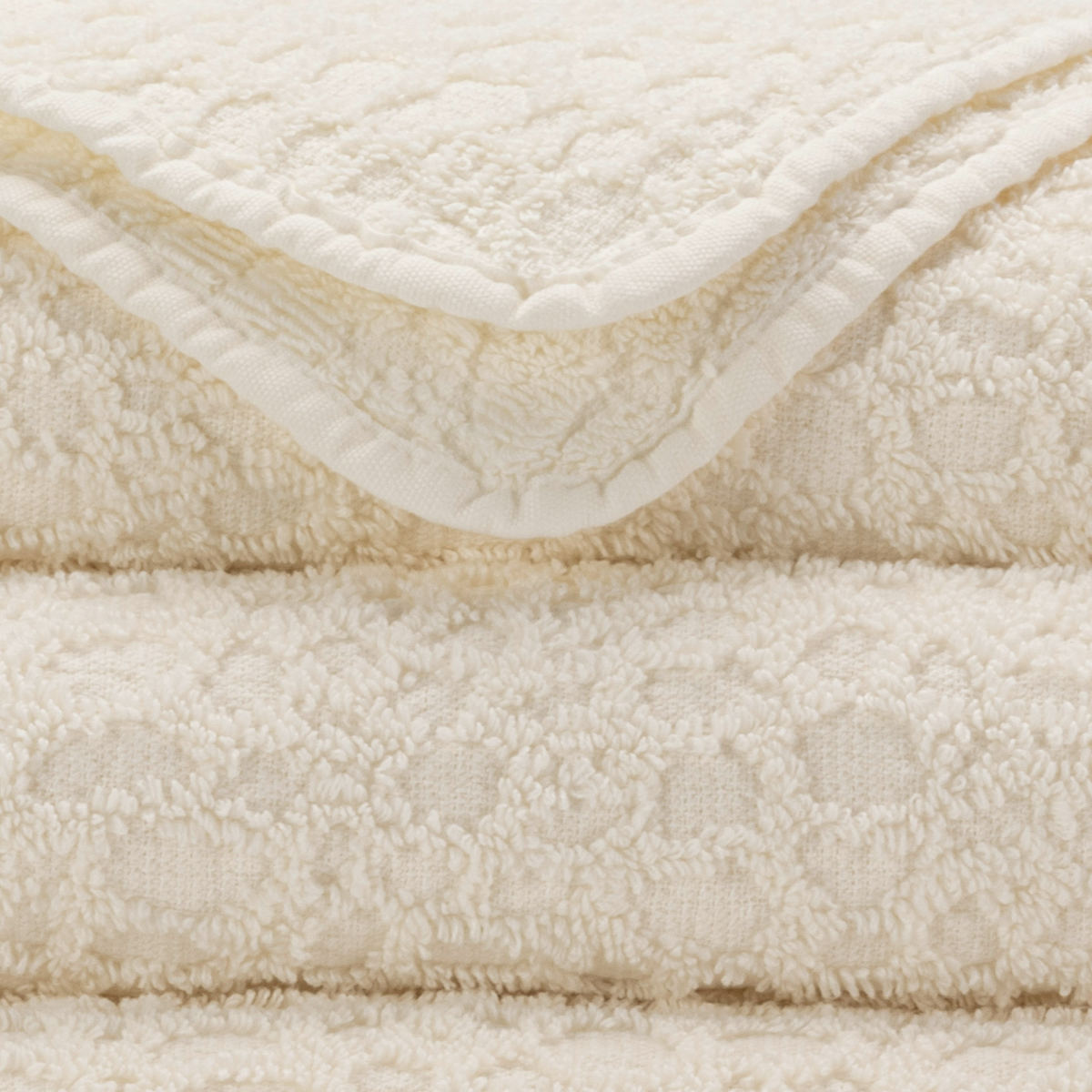 Fabric Closeup of Abyss Lodge Bath Towel in Ivory Color