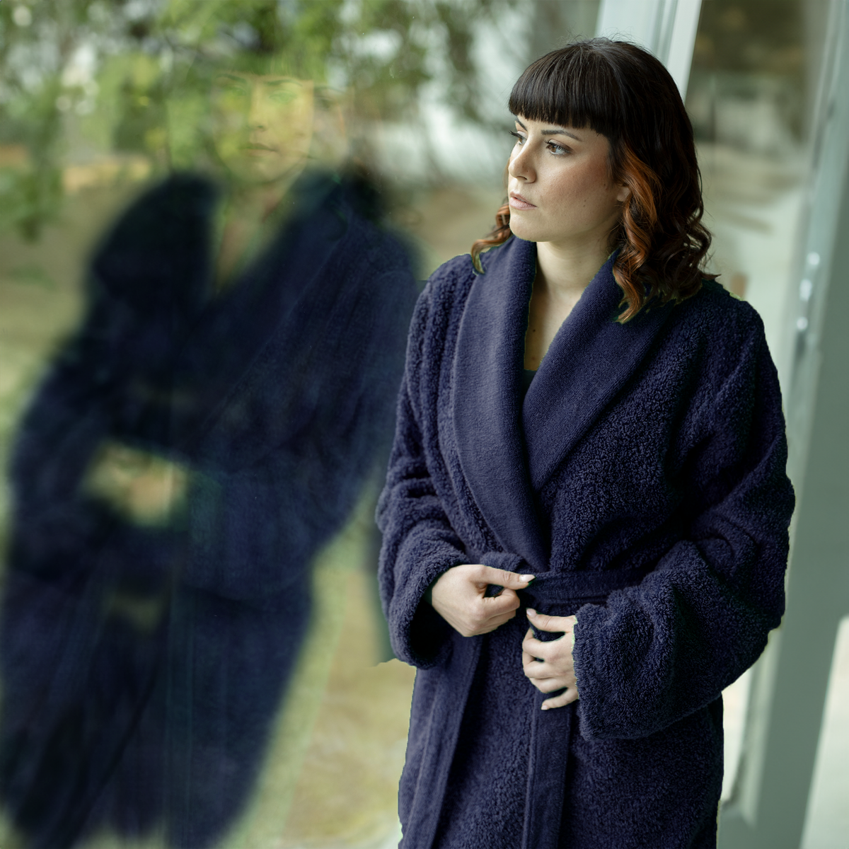 Lifestyle Image of Abyss Super Pile Bath Robe Navy (314)