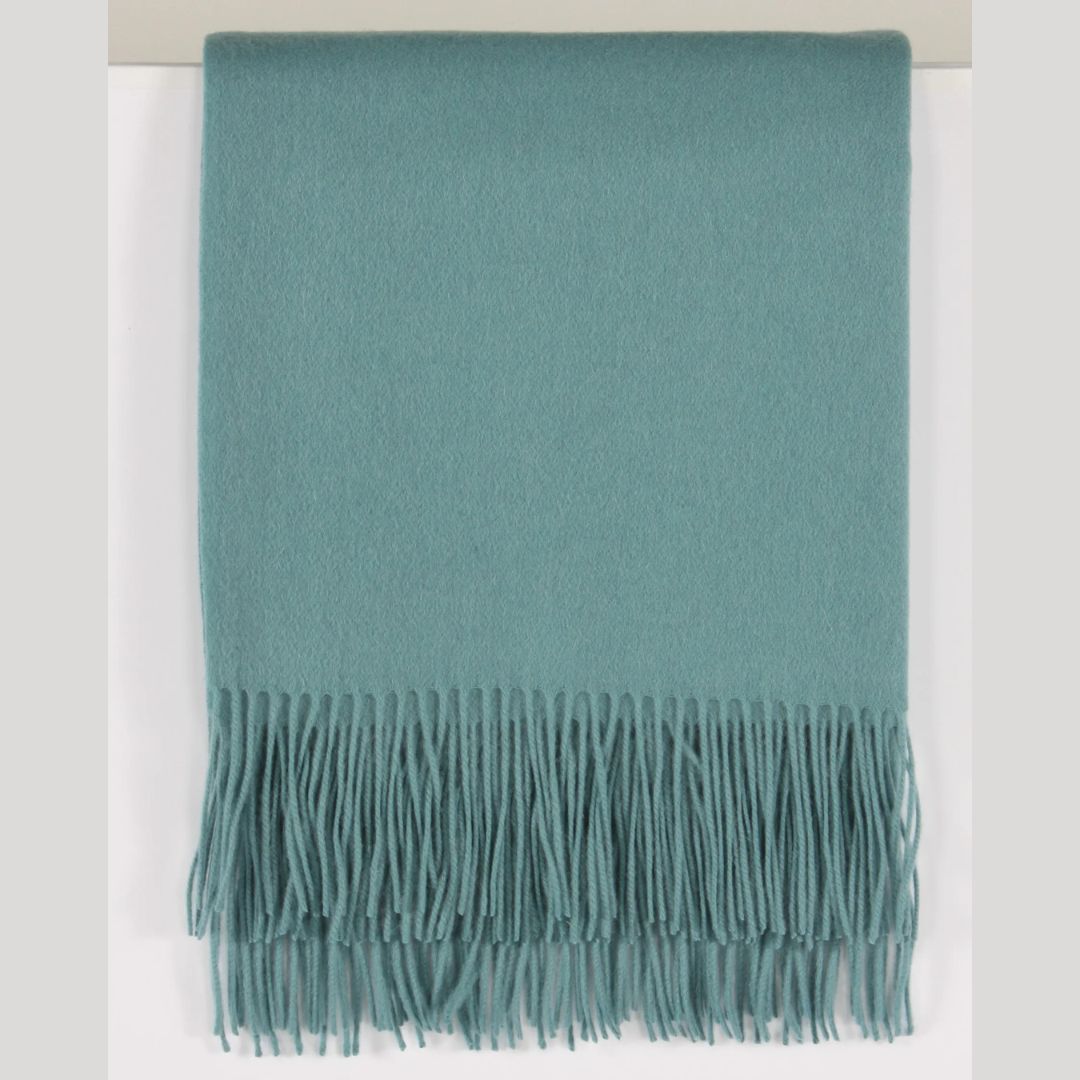 Alashan Classic Cashmere Blend Throw in Lakeshore