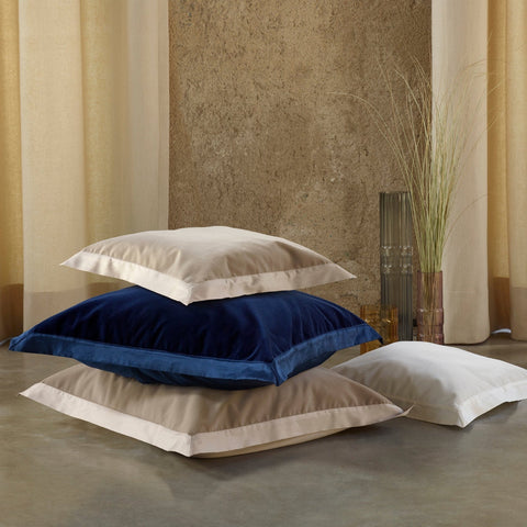 Amalia Cirrus Velvet Bedding - White featured image