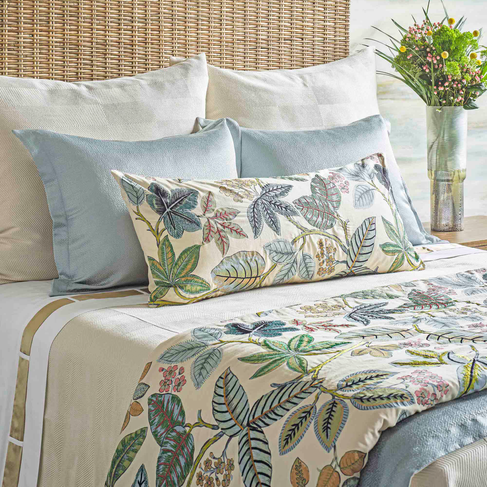 Closeup of Ann Gish Lanai Throw and Decorative Pillow