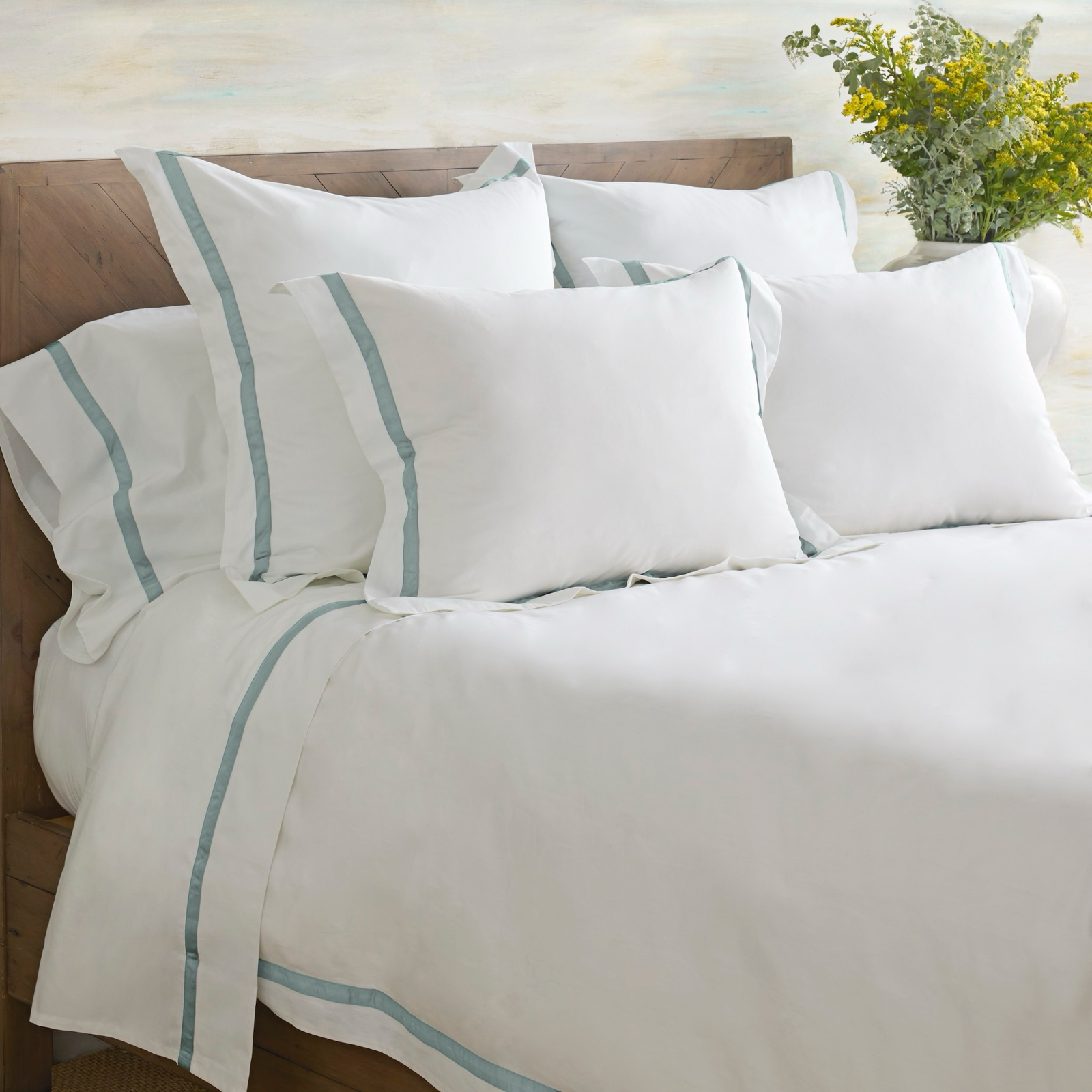 Aqua Ann Gish Ready-to-Bed 2.0 Cotton & Trim Bedding