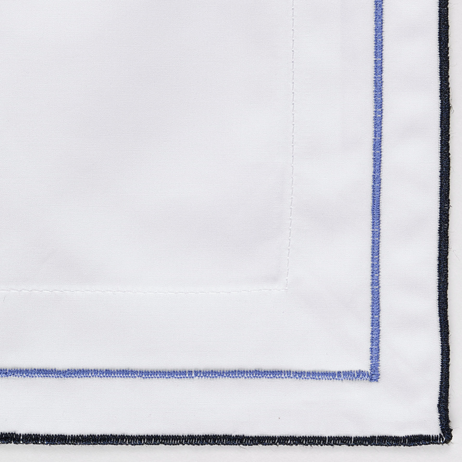 Lifestyle Shot of Celso de Lemos Areo Bedding with Persian Swatch