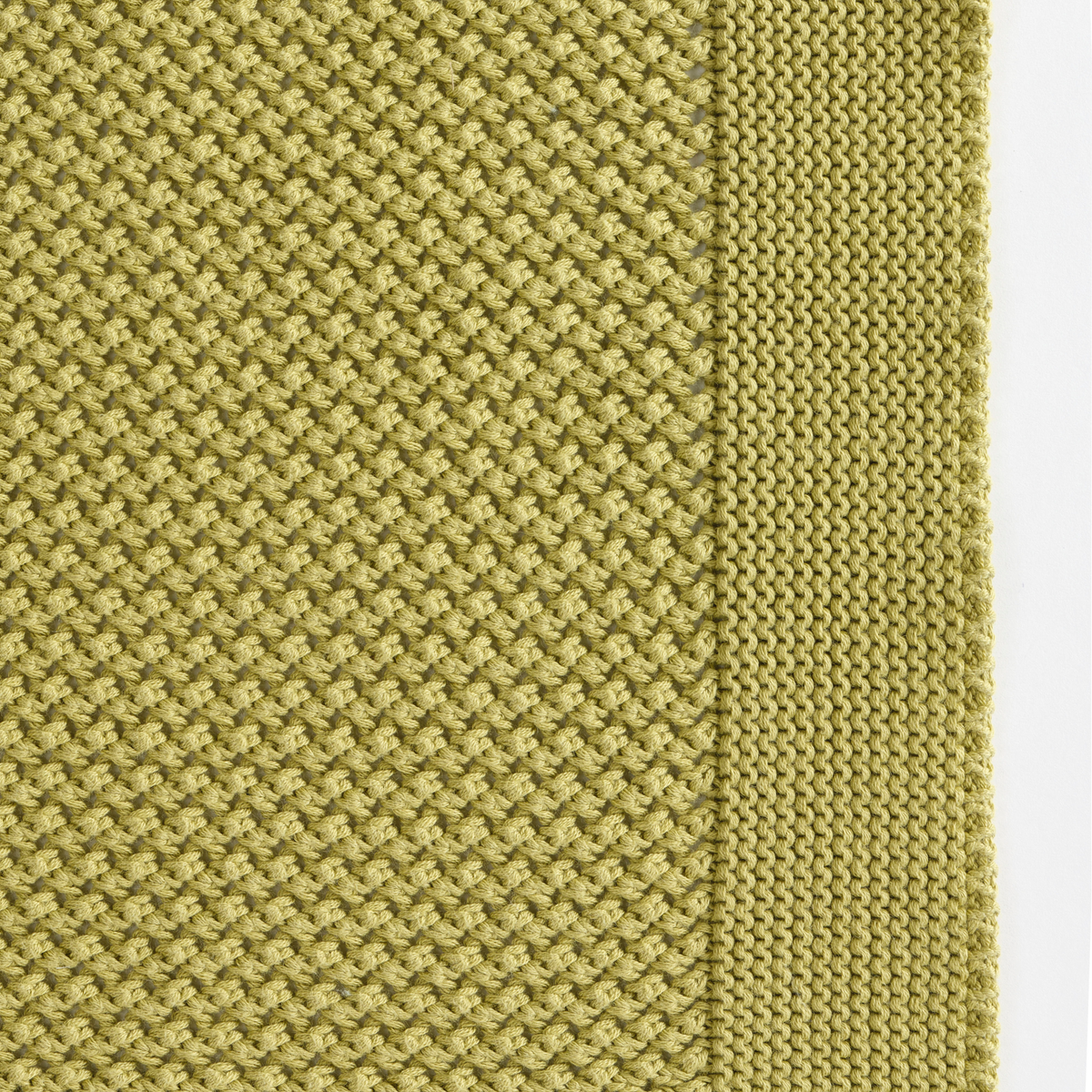 Swatch Sample of Celso de Lemos Balade Throw in Green Fougere