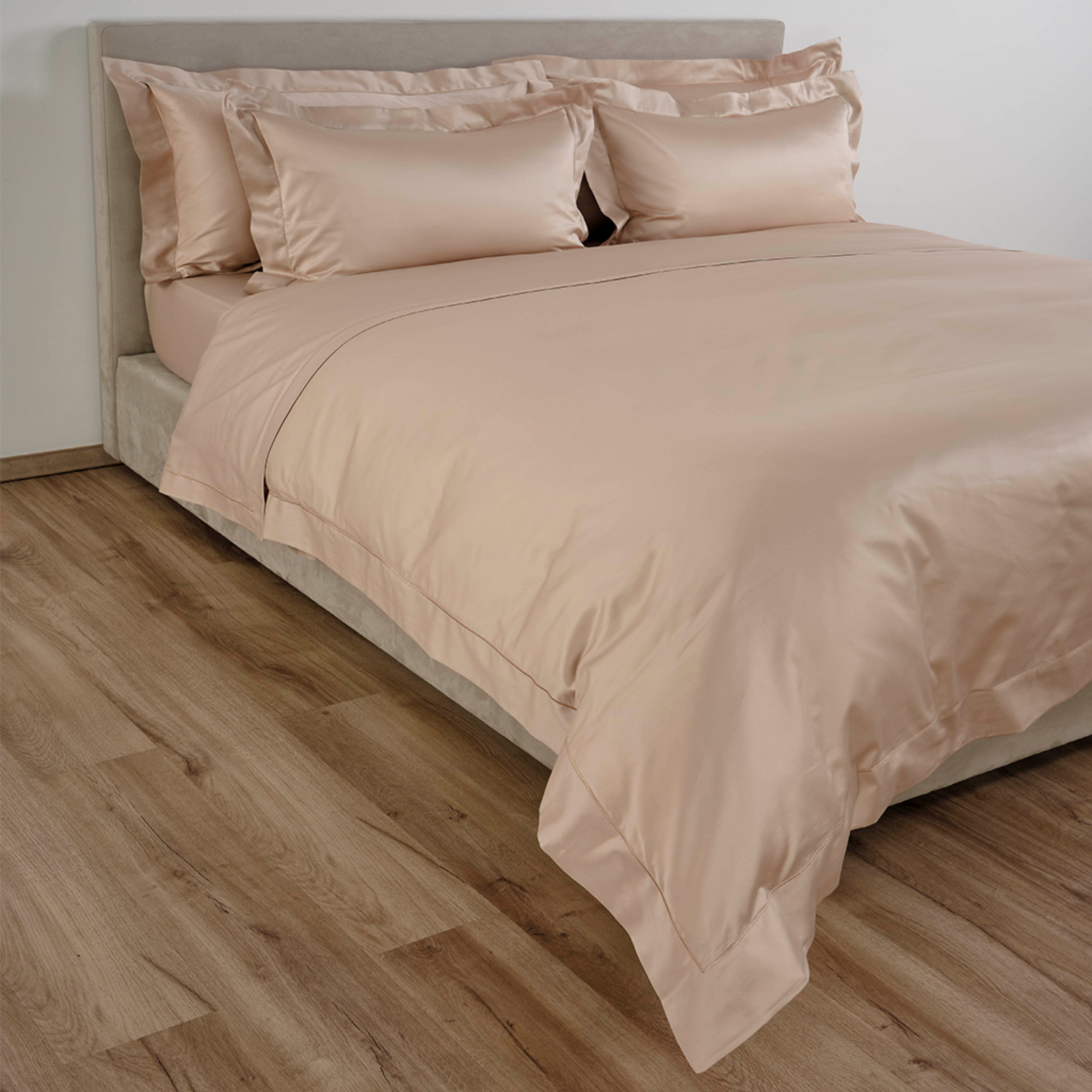 Side View of Celso de Lemos Bourdon Bedding Powder Color