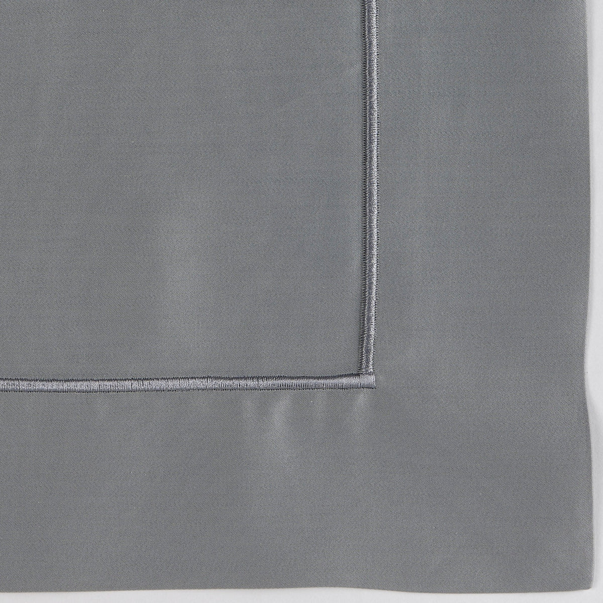 Swatch Sample of Celso de Lemos Bourdon Bedding Ardoise Color