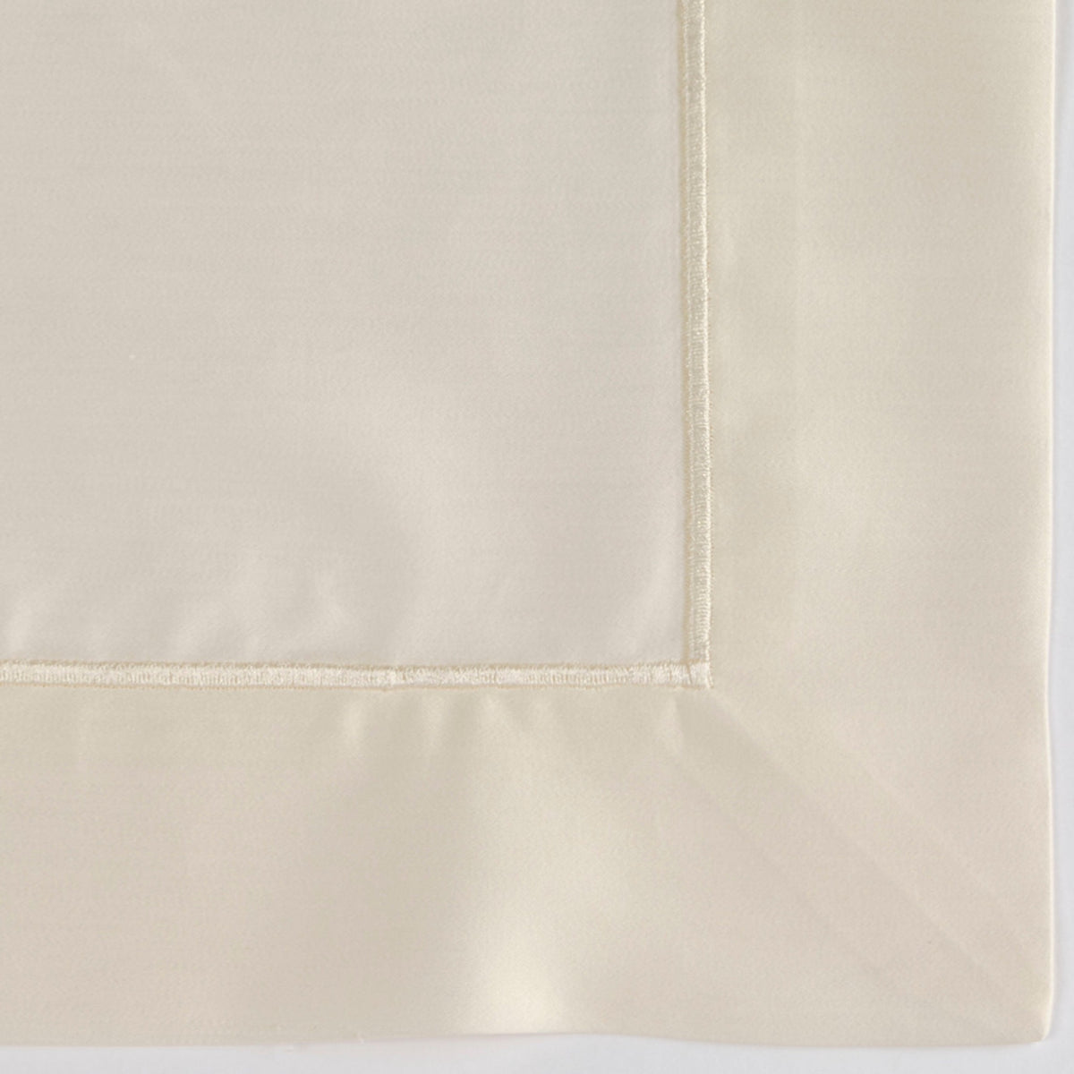Closeup of Fabric of Celso de Lemos Bourdon Bedding Naturel Color