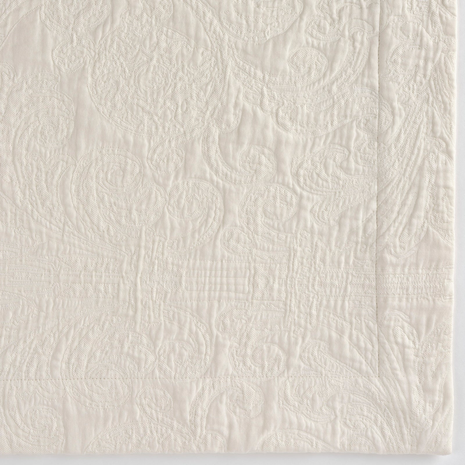 Celso de Lemos Braga Bedding Collection with Naturel Swatch