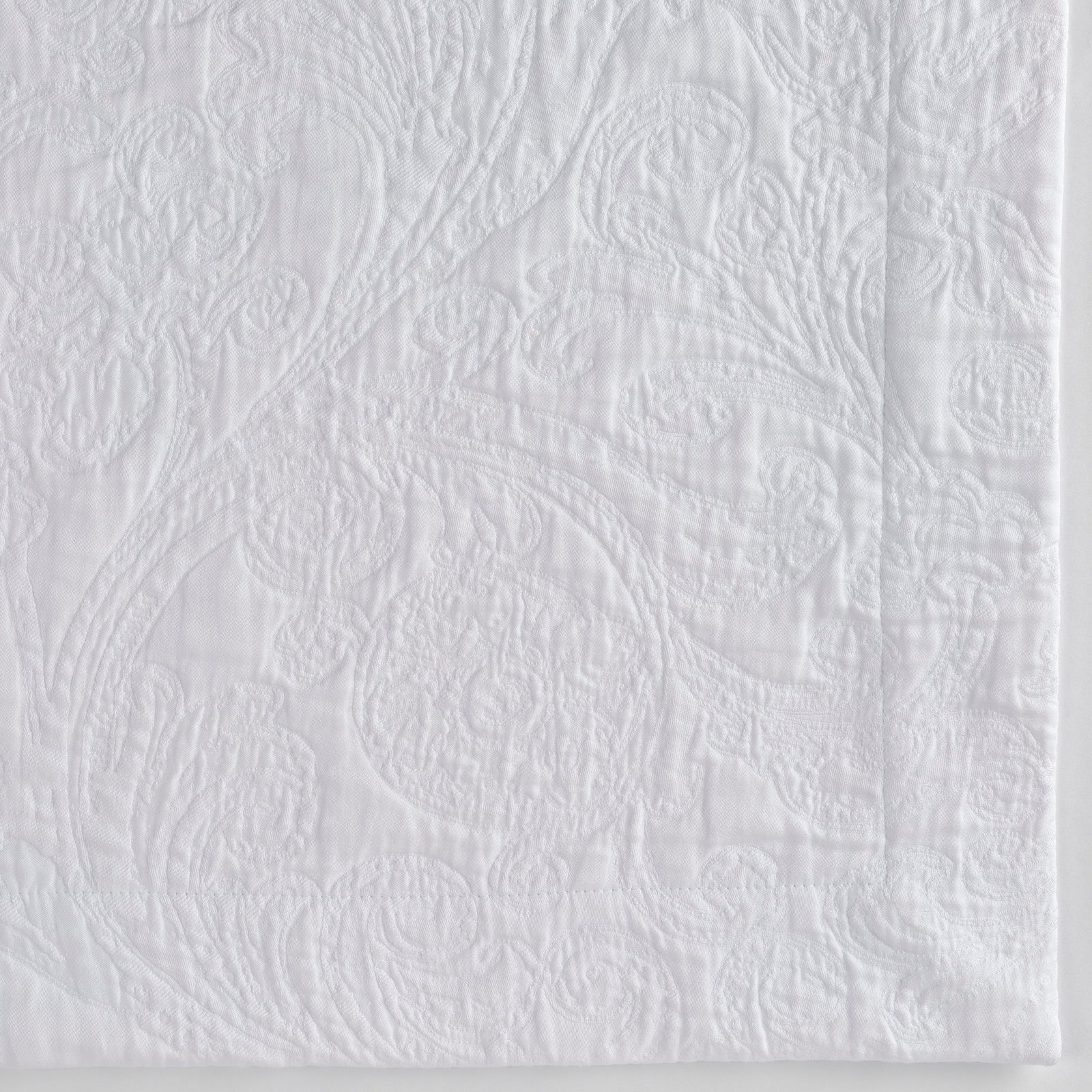 Celso de Lemos Braga Bedding Collection with White Swatch