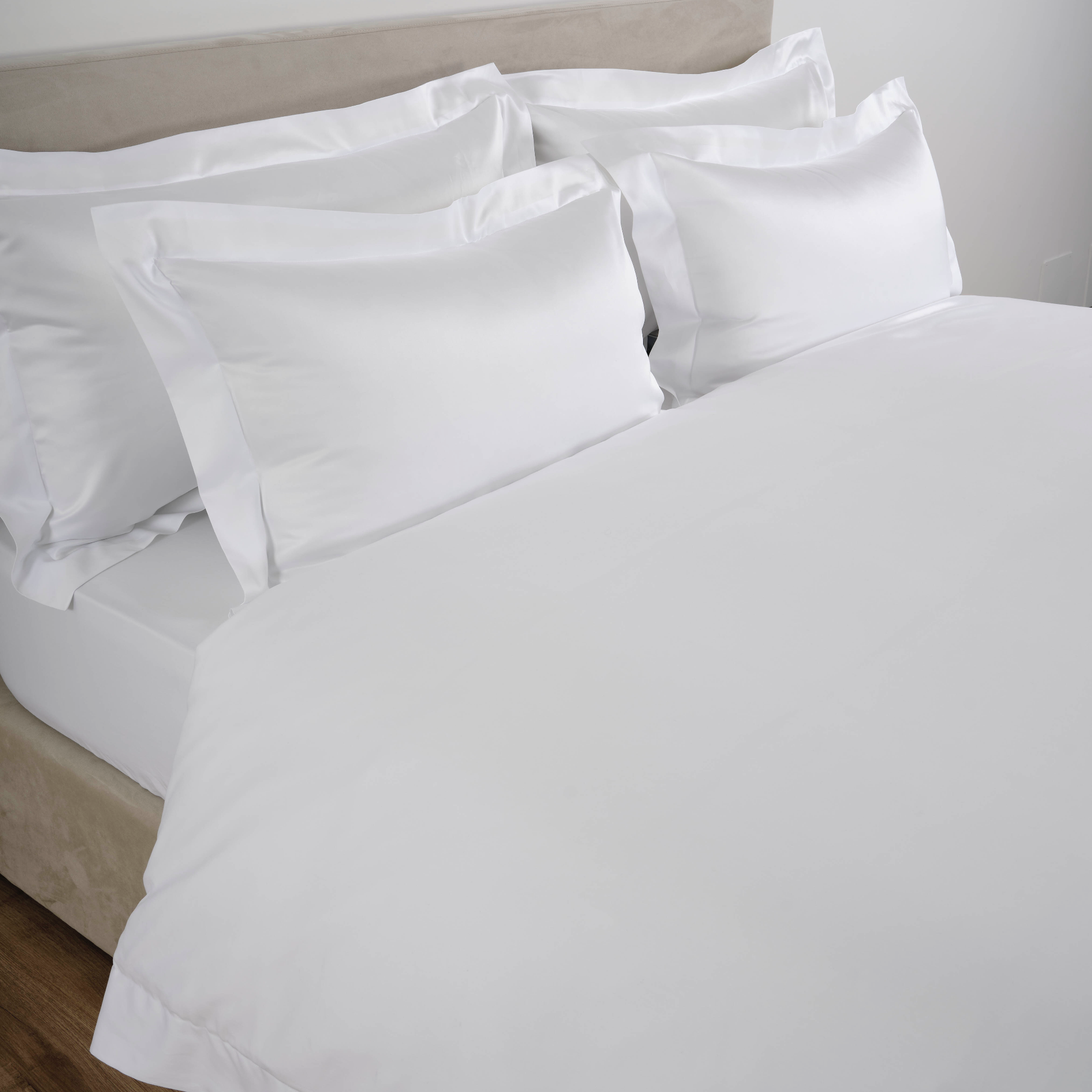 Pillowcases Detail of Celso de Lemos Capela Collection in White Color