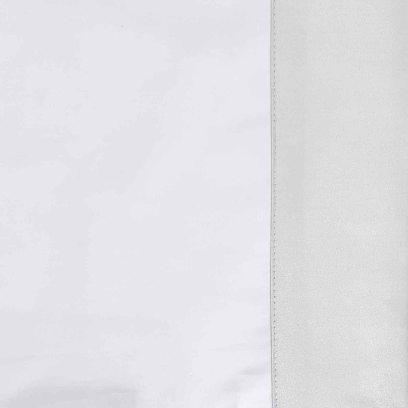 Full Bed Dressed in Celso de Lemos Hella Bedding with Amande Perle Swatch