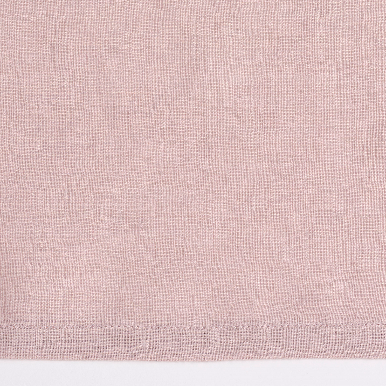 Cover Full Bed of Celso de Lemos Moon Collection in Nuage Rose Color