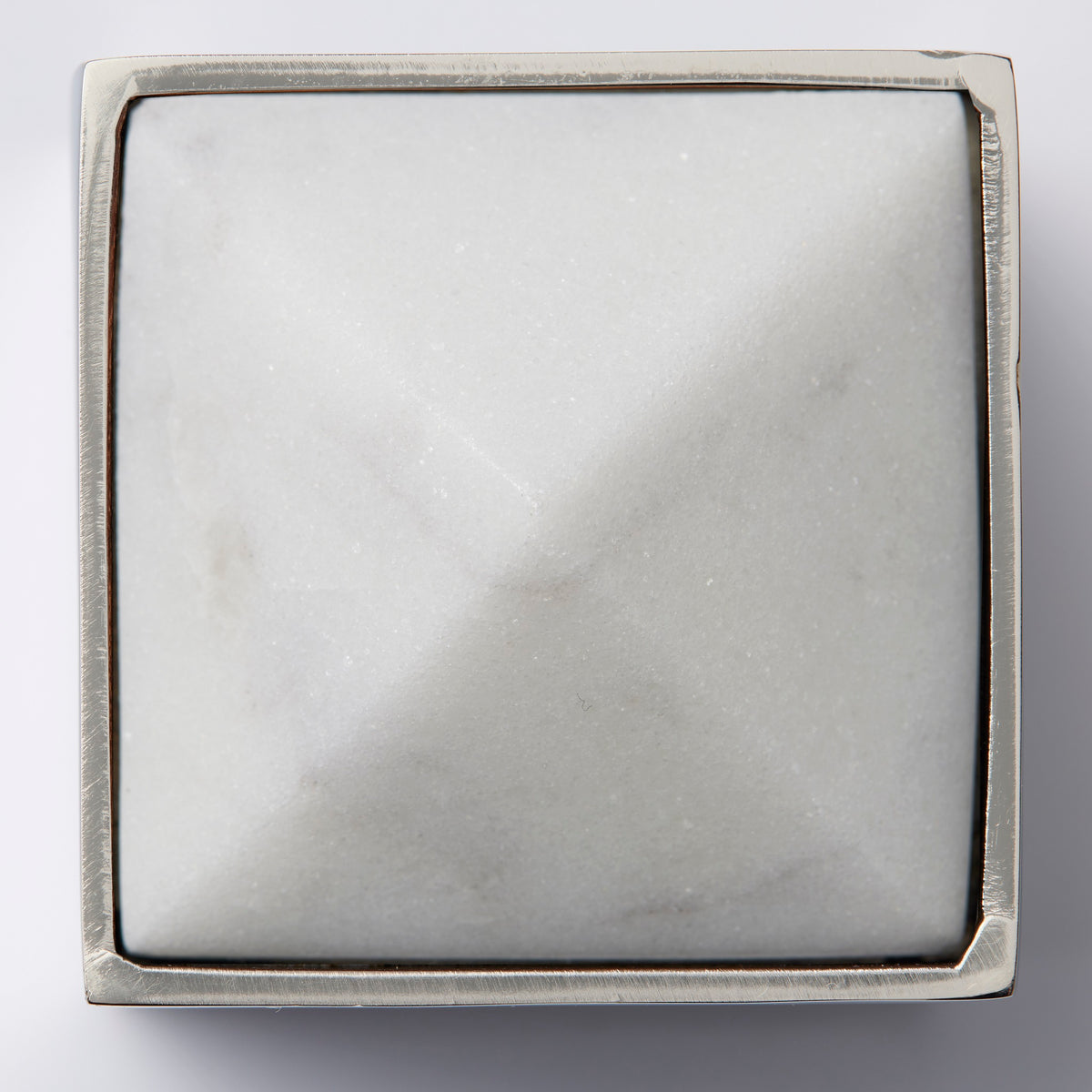 Close Up Image of Sferra Cestia Napkin Ring in Silver/White Accent