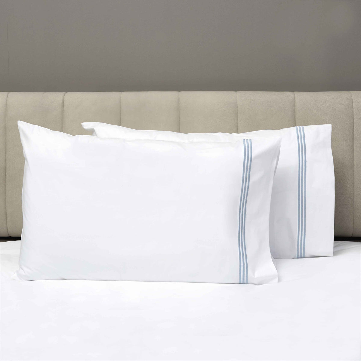 Pair of Pillowcases of Signoria Platinum Percale Bedding in White/Sky Blue  Color