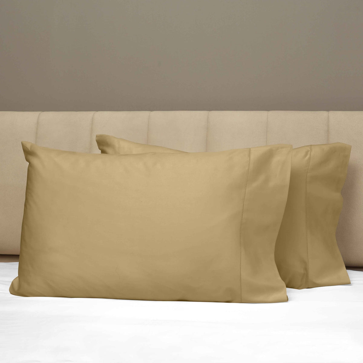 Closeup View of Signoria Raffaello Pillowcases in Caramel Color