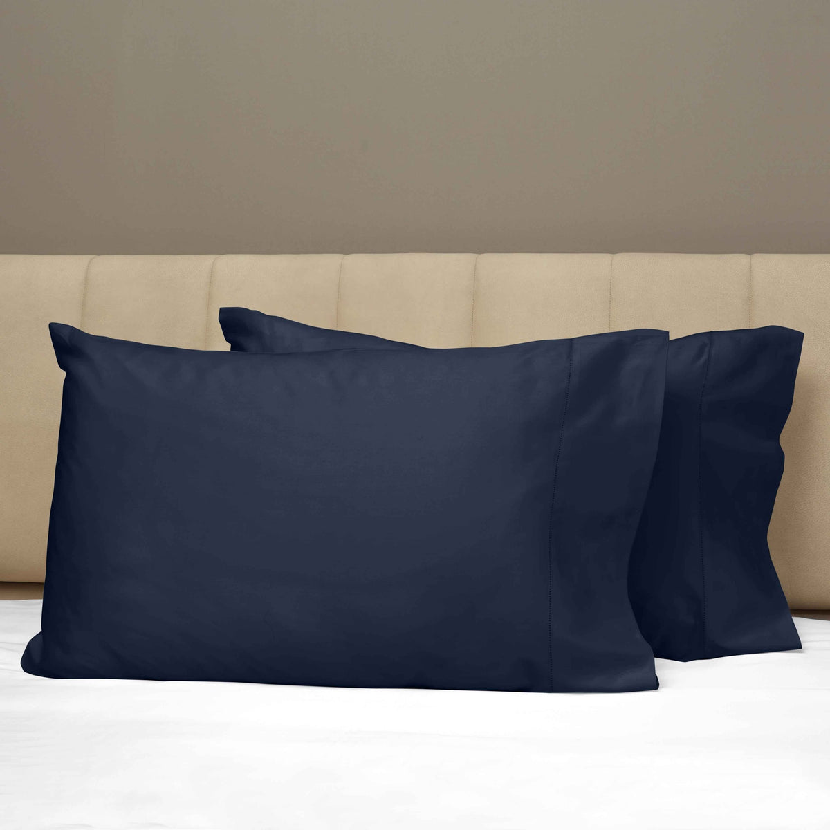 Closeup View of Signoria Raffaello Pillowcases in Dark Blue Color