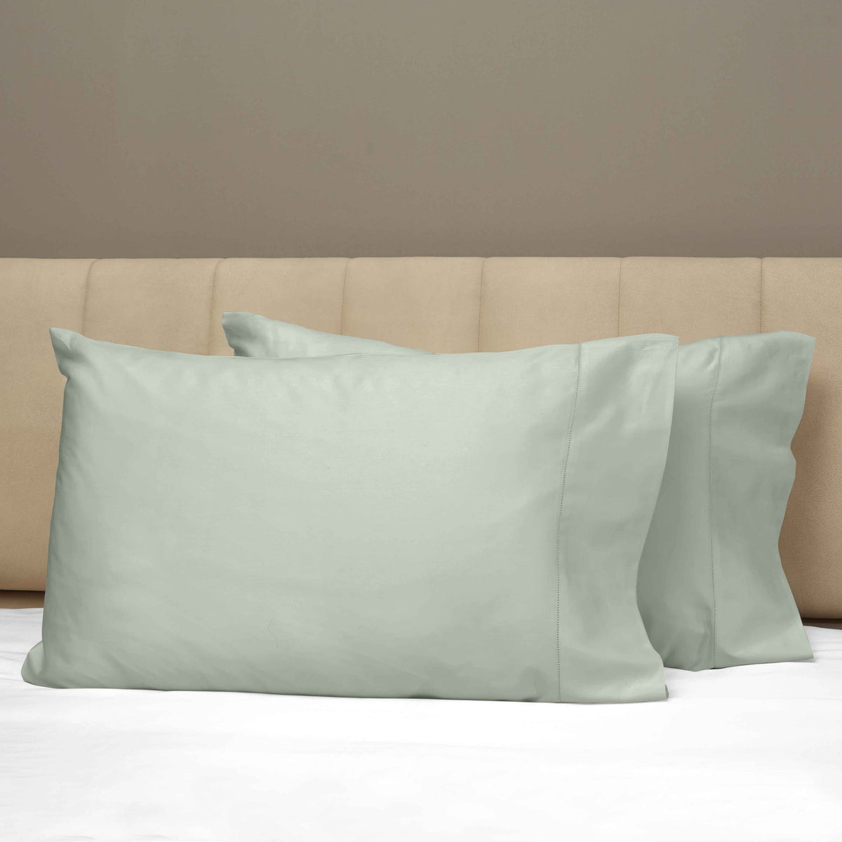 Closeup View of Signoria Raffaello Pillowcases in Silver Sage Color