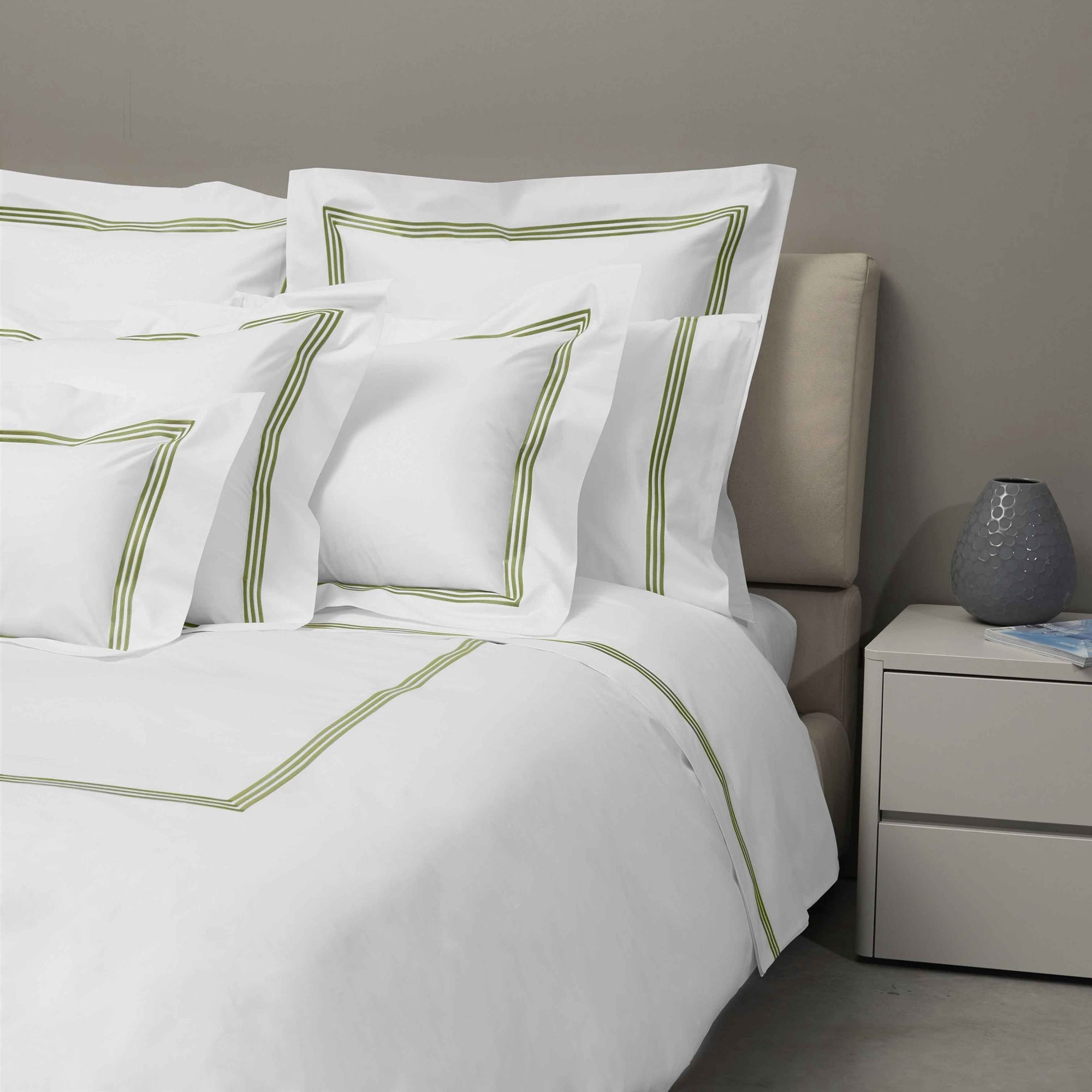 Bed Dressed in Signoria Platinum Percale Bedding in White/Moss Green Color
