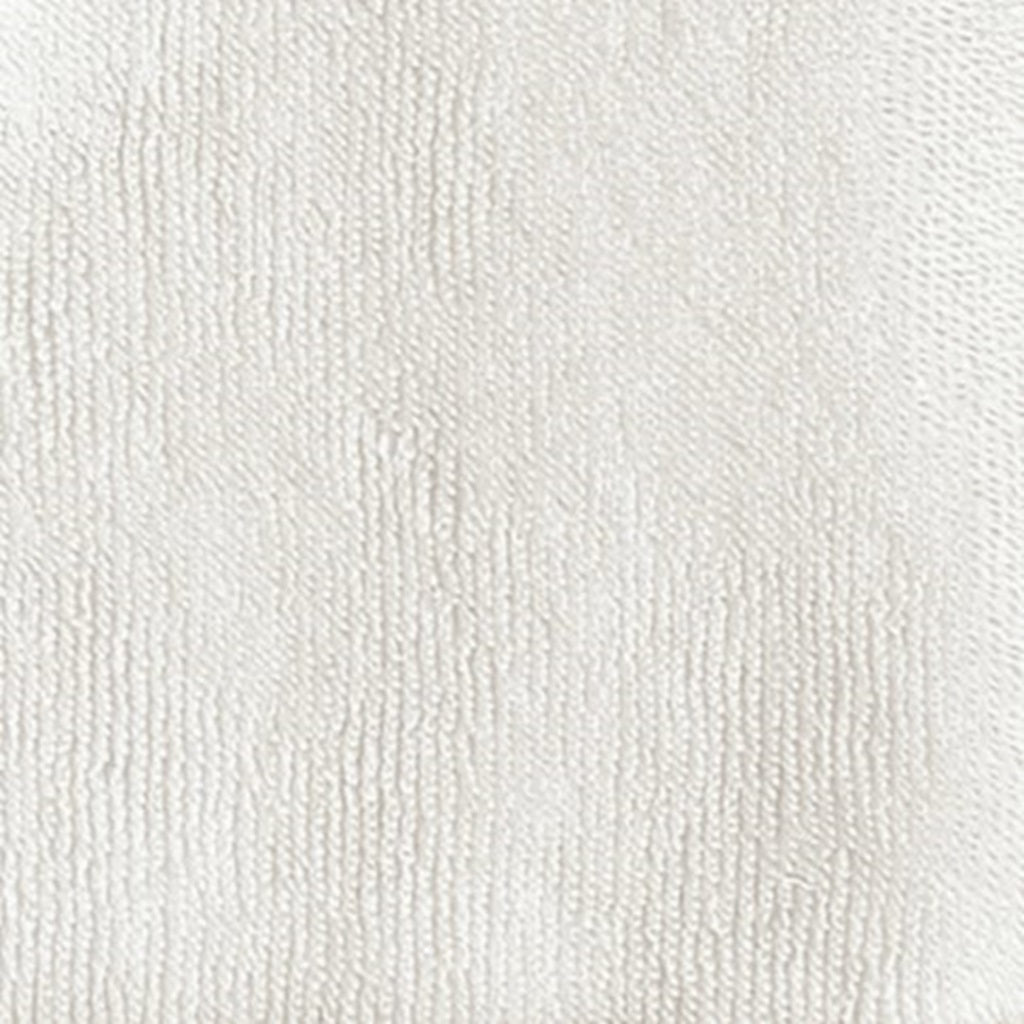 Silo Image of Graccioza Egoist Bath Robe in Color Snow