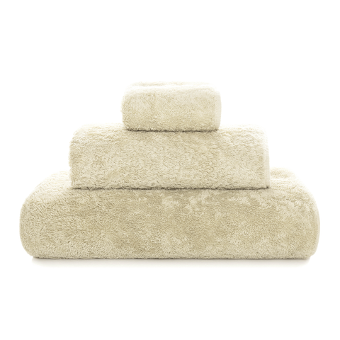Graccioza Egoist Bath Towels - Dove featured image