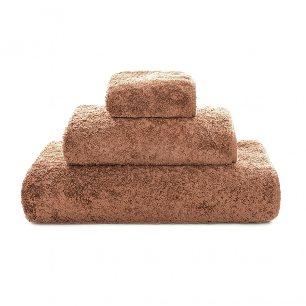 Stack of Graccioza Egoist Bath Towels in Earth color