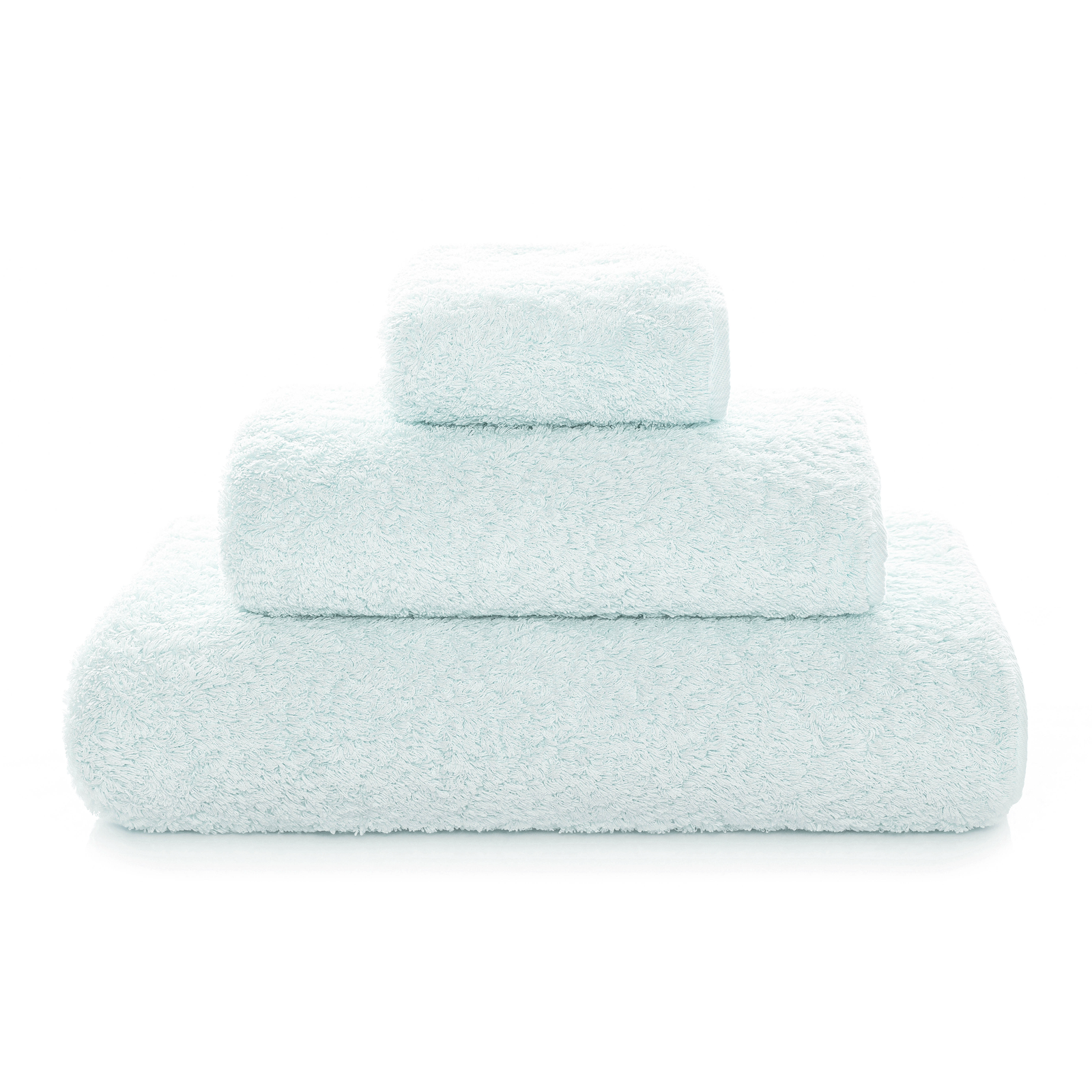 Stack of Graccioza Egoist Bath Towels in Ice
