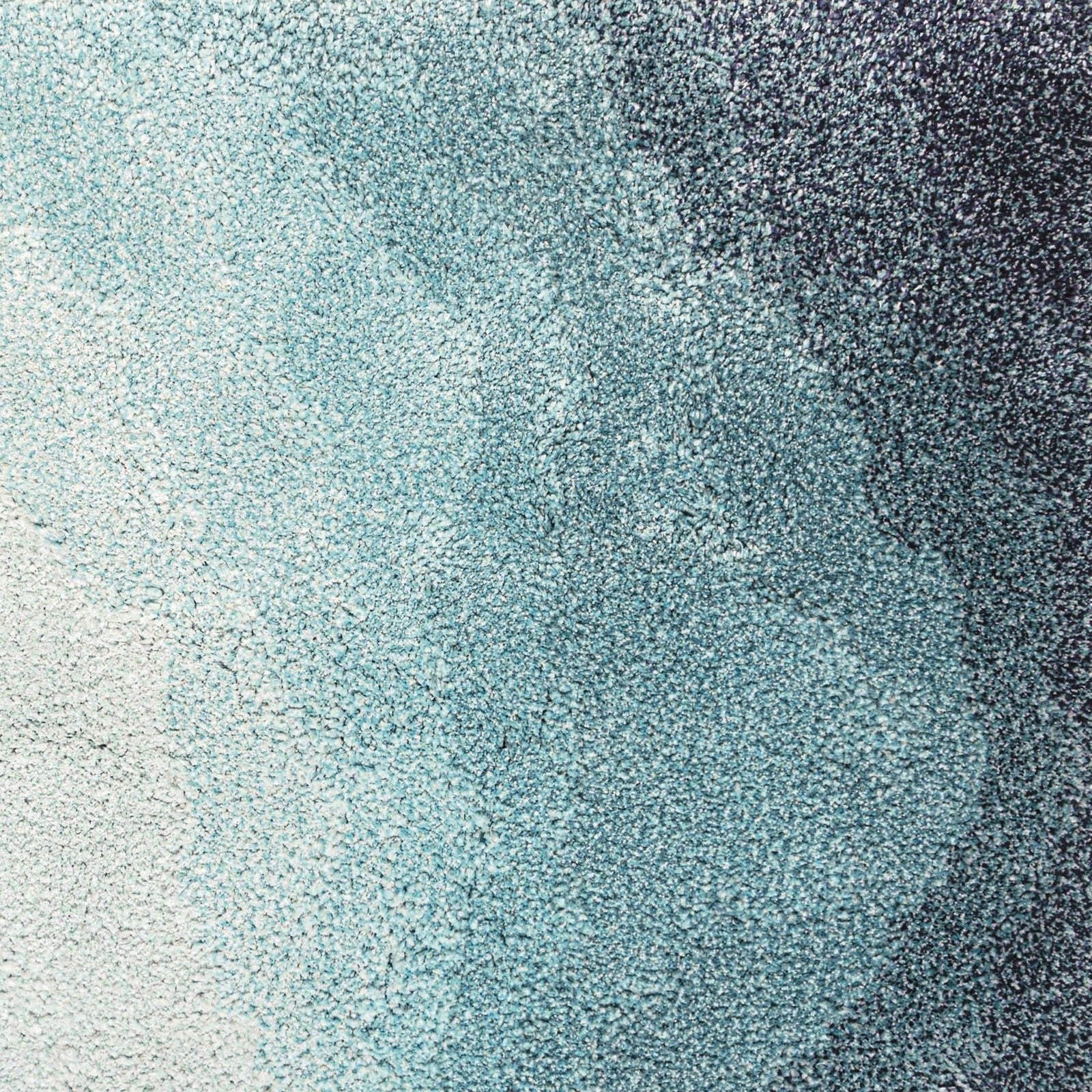 Hanging Graccioza Horizon Bath Rug in Blue Color