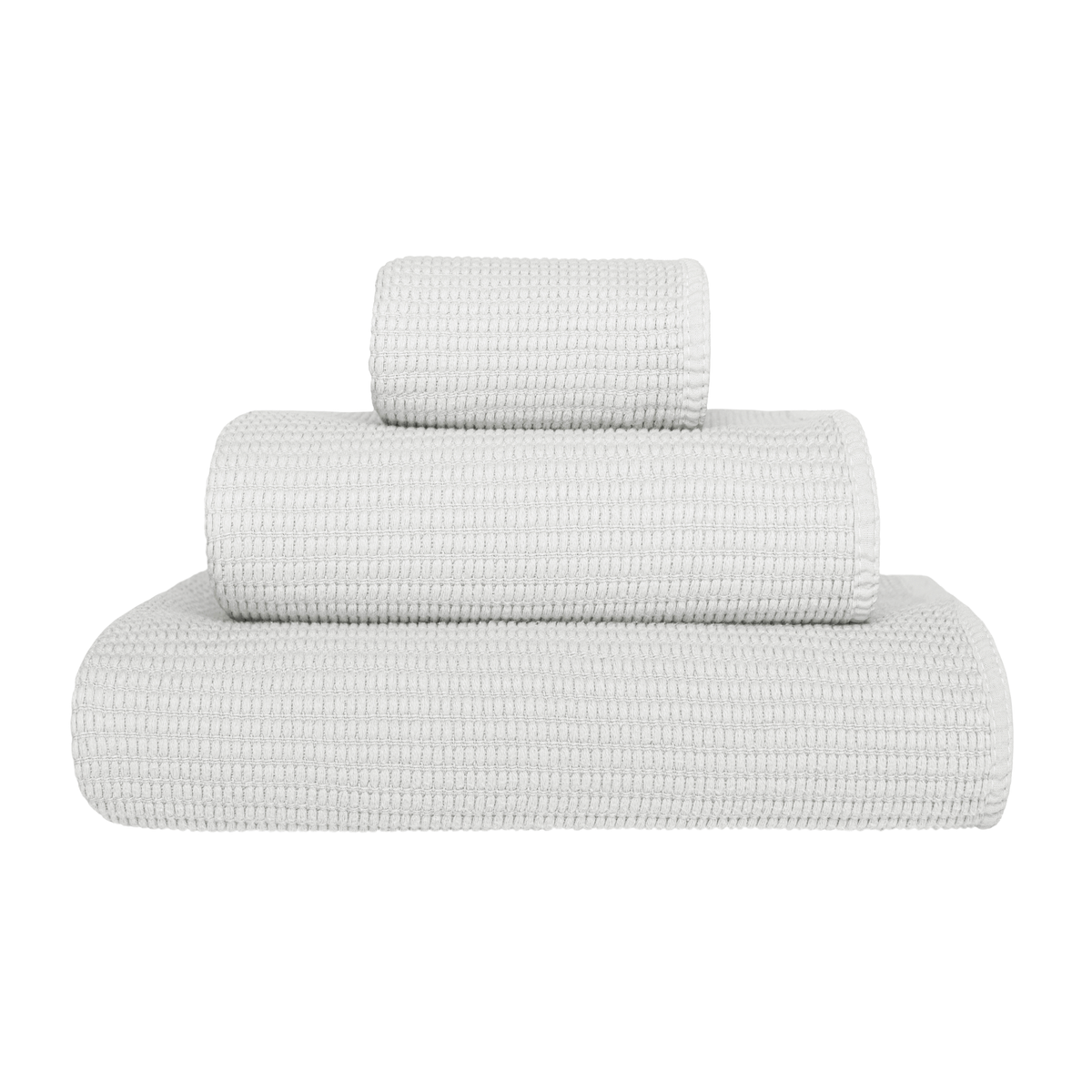 Stack of Graccioza Puro Bath Towels in Cloud color