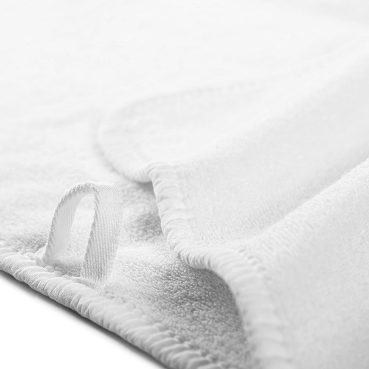 Graccioza Cool Close Up Towel - White
