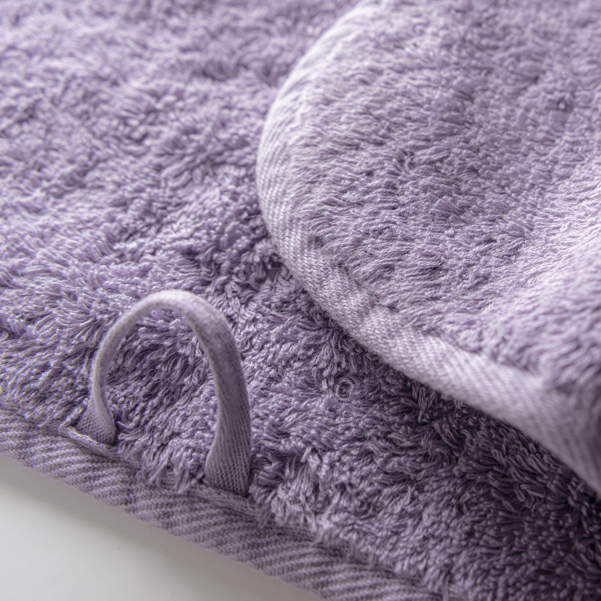 Graccioza Egoist Lavender towel close up of hanging loop