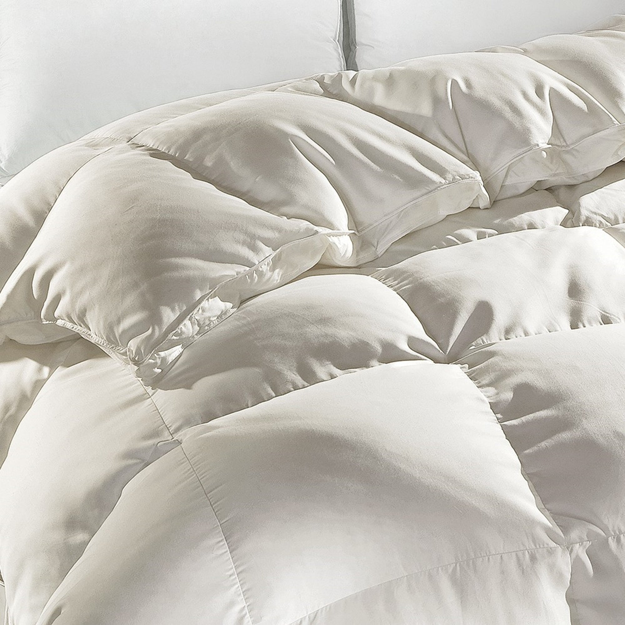 Closeup View of Hermitage Siberian White Goose Down Winter Comforter in Champagne Color