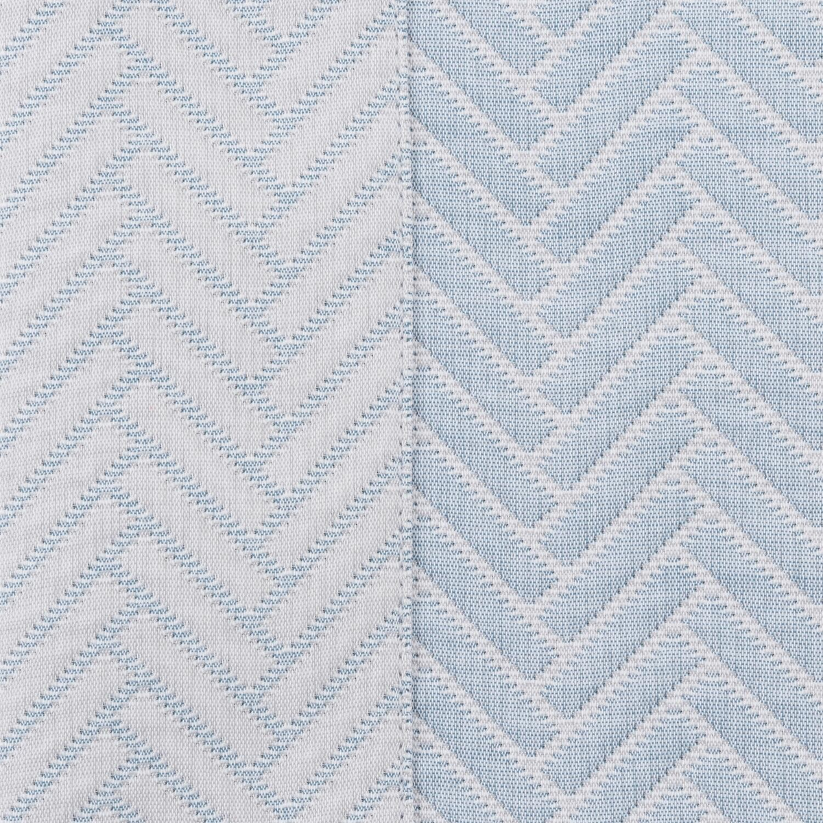 Swatch Sample of Home Treasures Thatcher Bedding in Marine/White Color