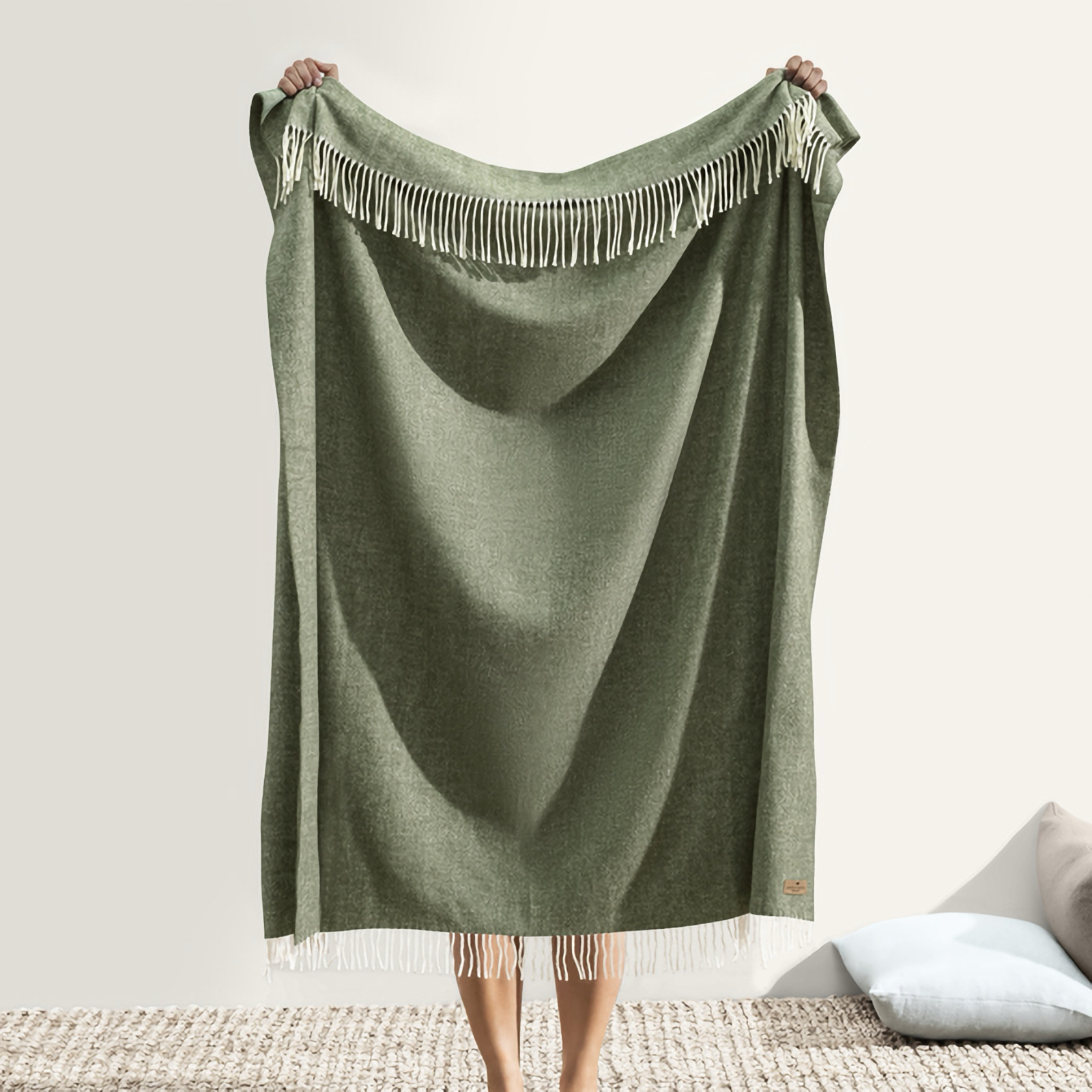 Lands Downunder Italian Herringbone Throw in Hunter Color