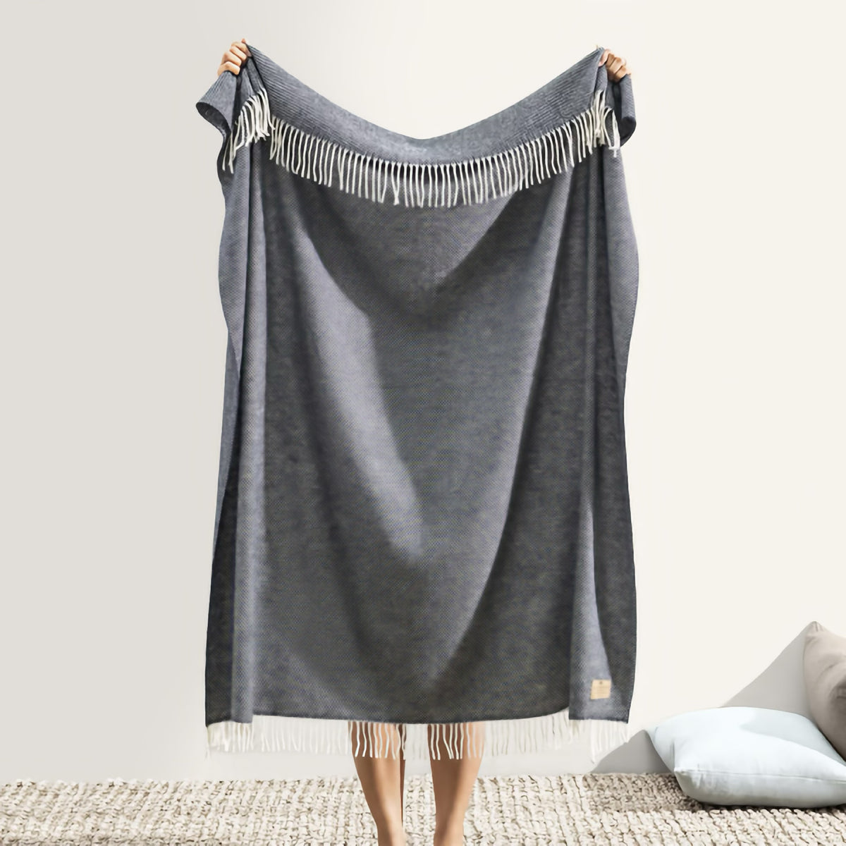 Hanging Lands Downunder Juno Cashmere Throw in Navy color