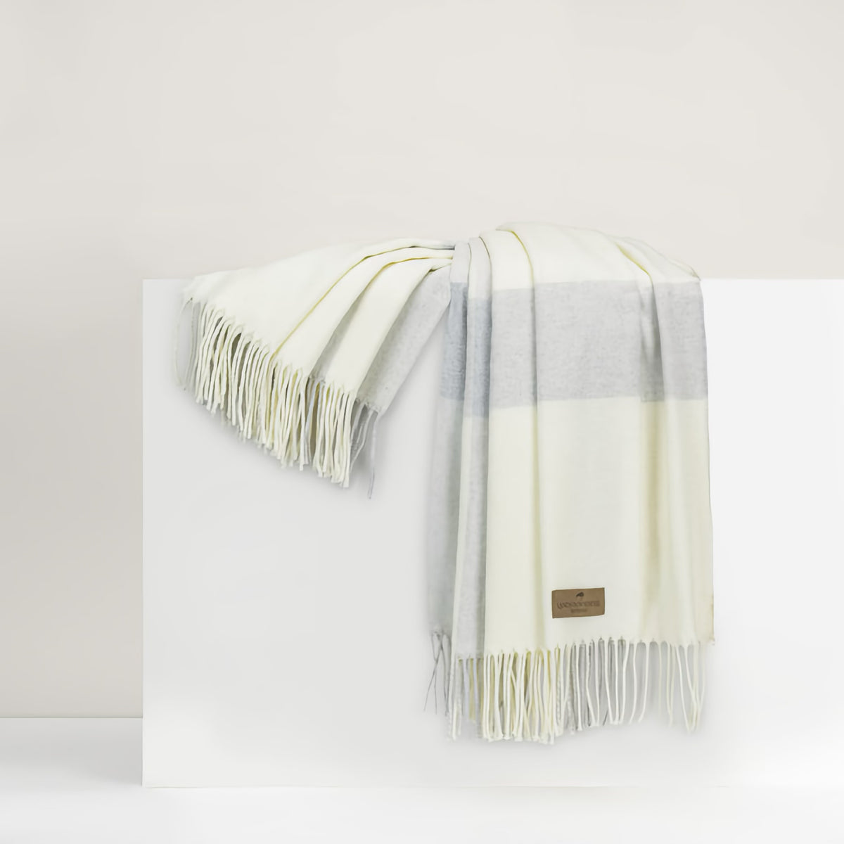 Lands Downunder Wellington Plaid Throw in Silver color