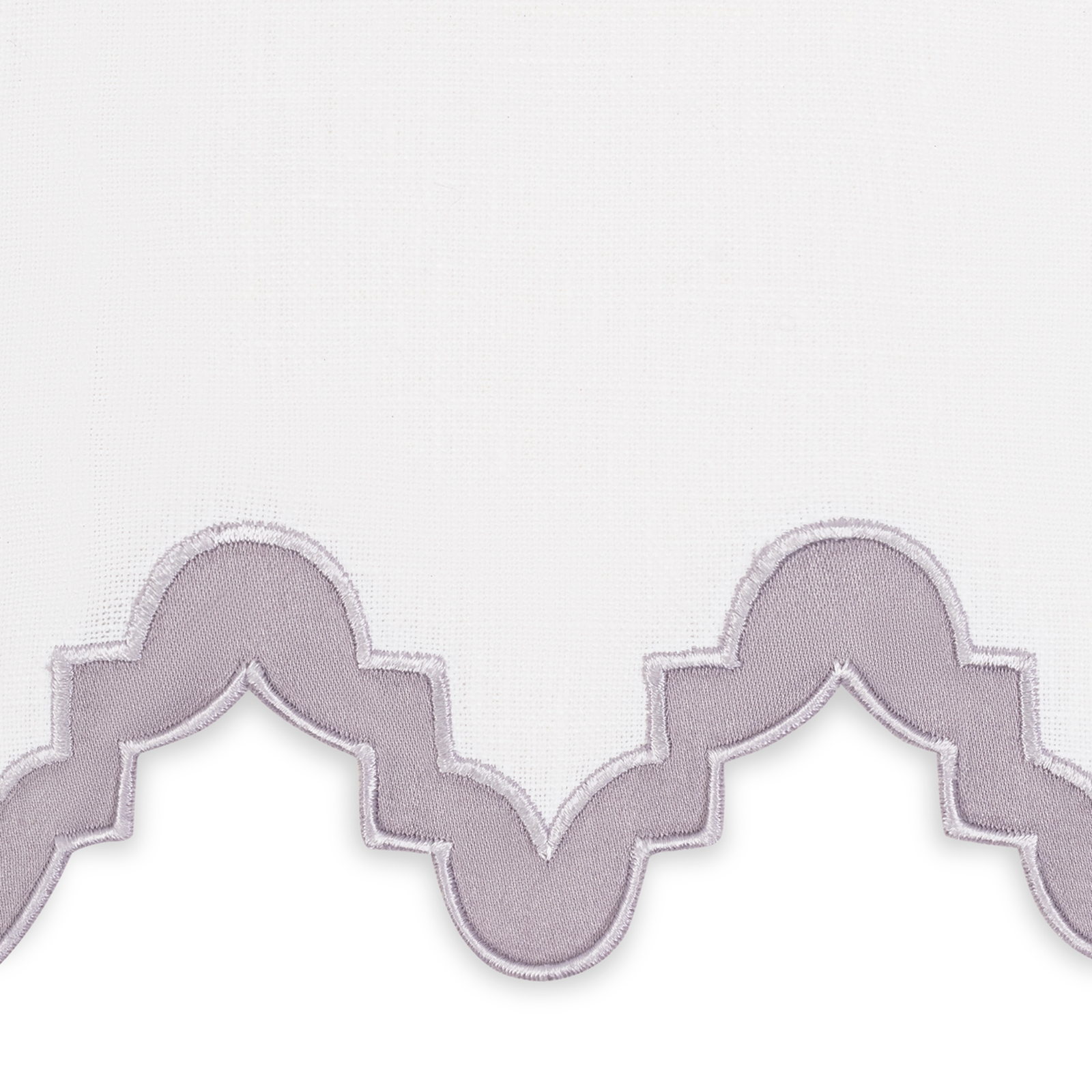 Pair of Matouk Aziza Guest Towels in Deep Lilac