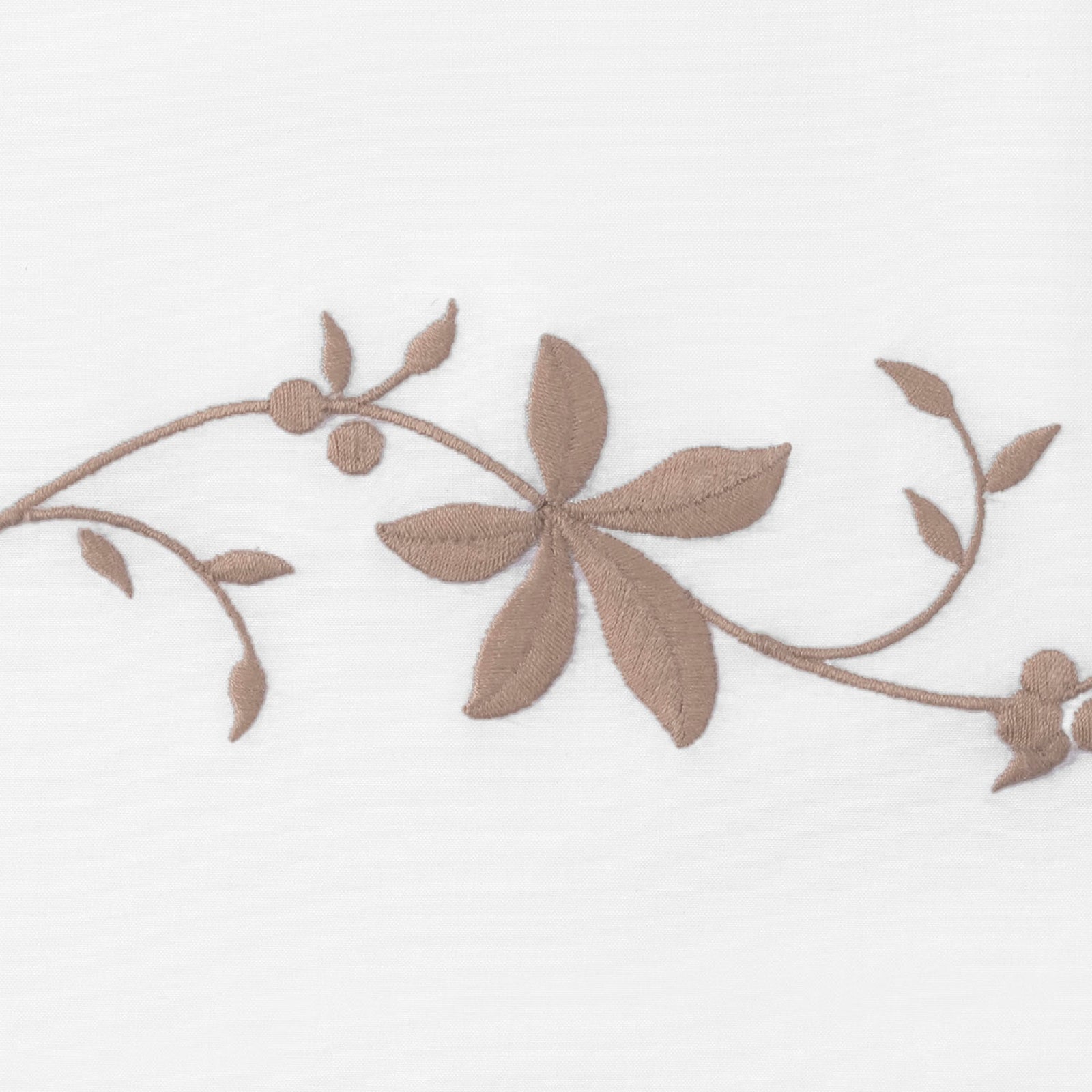 Horizontal View of Matouk Callista Bedding Collection with Swatch in Shell Color