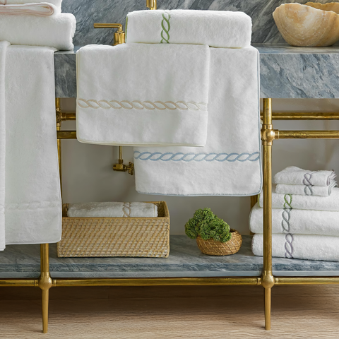 Matouk Classic Chain Bath Collection - White featured image