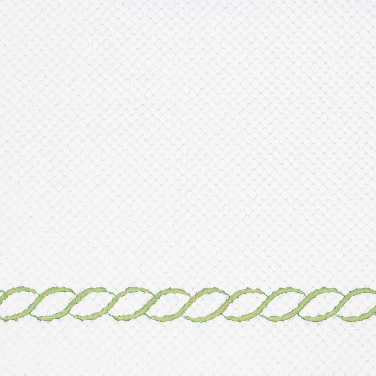 Fabric Closeup of Matouk Classic Chain Bath Rug with Spring green Chain Embroidery